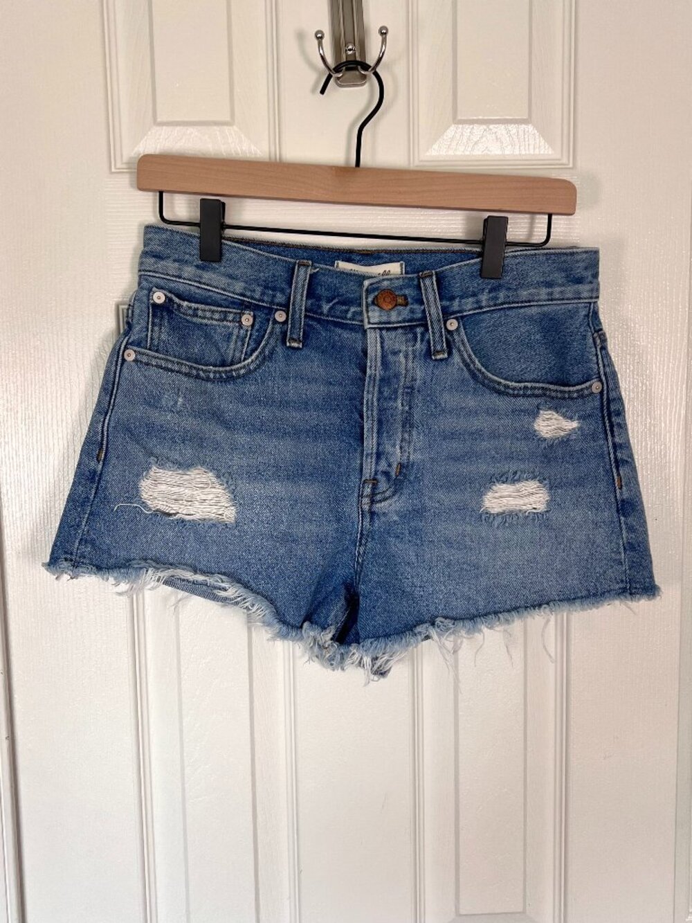 Madewell Relaxed Denim Shorts Distressed Frayed Hem 100% Cotton Med Blue SZ 26